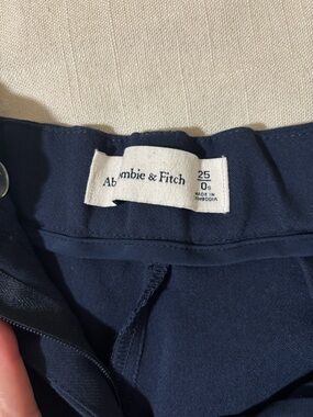 Abercrombie & Fitch Navy wide leg trousers. Size 25 short